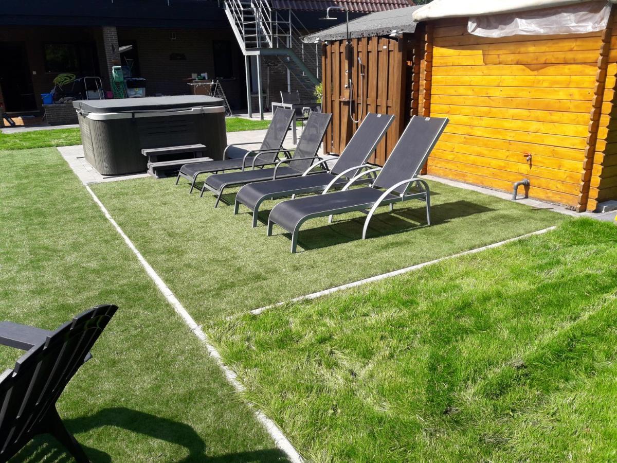 Appartement All In & Zwembad Leopoldsburg Bagian luar foto