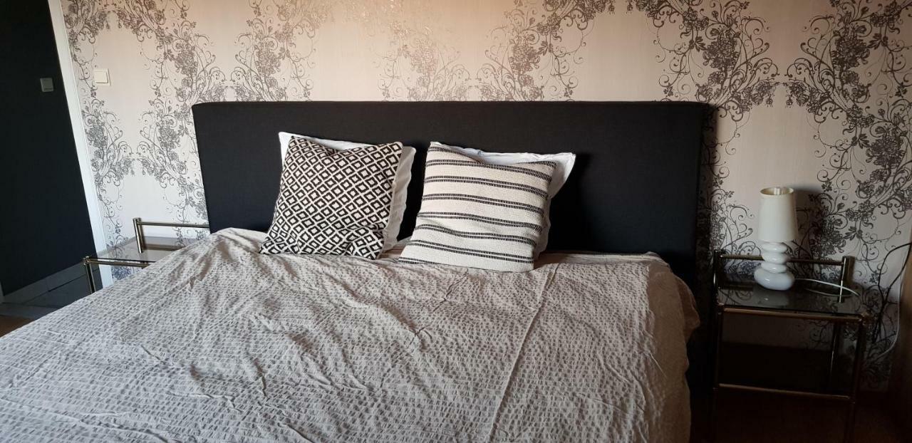 Appartement All In & Zwembad Leopoldsburg Bagian luar foto